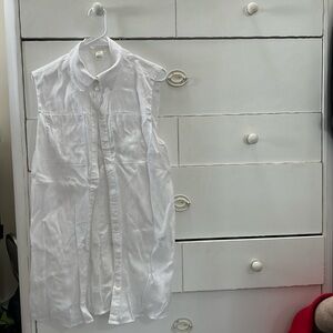 HM sleeveless linen button down.